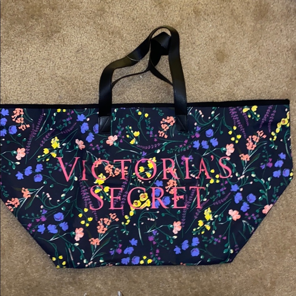 Brand New Victoria’s Secret Large Tote